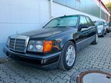 Mercedes-Benz Mercedes 300 Turbodiesel, W124, Klima, SD,... - Mercedes-Benz S 300 mit Diesel-Antrieb: Automatik