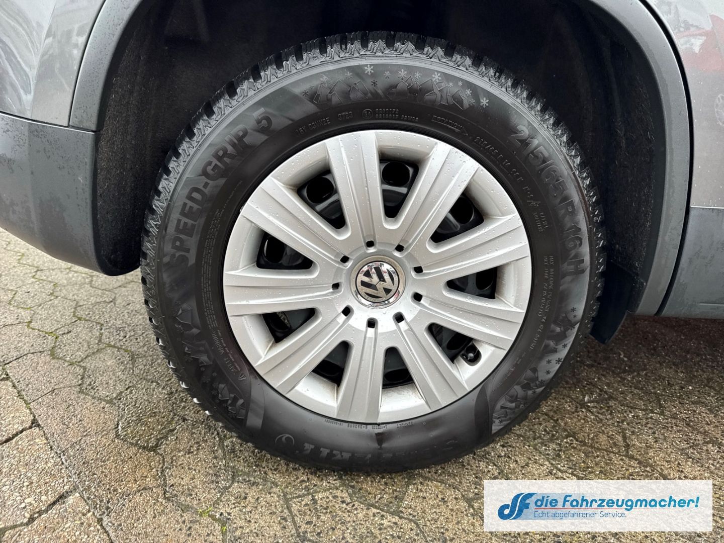 Fahrzeugabbildung Volkswagen Tiguan Trend & Fun BMT PDC Berganfahrass.*EXPORT