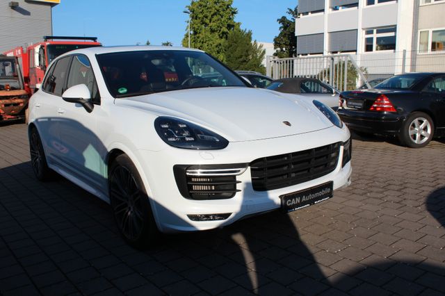 Porsche Cayenne GTS Pano Leder 8x Berreift Nichtraucher