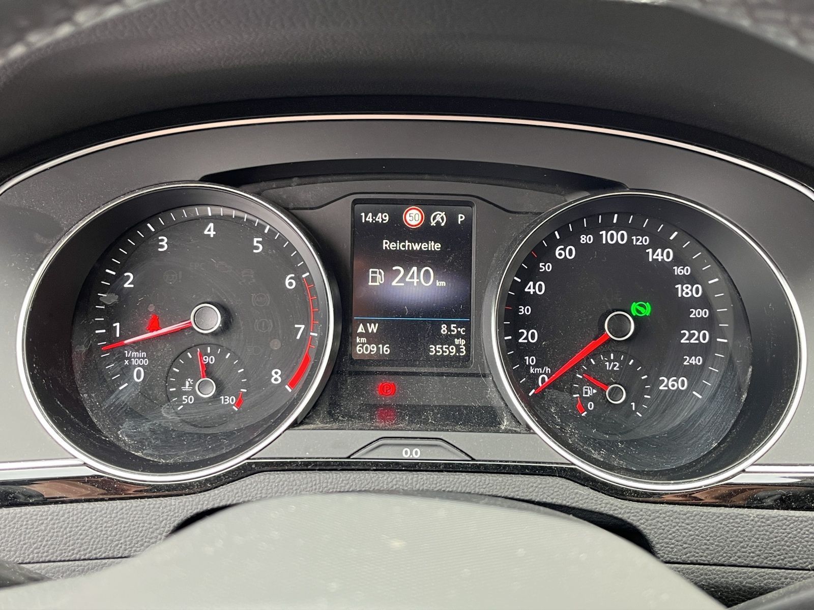 Volkswagen Passat Variant - Bild 11