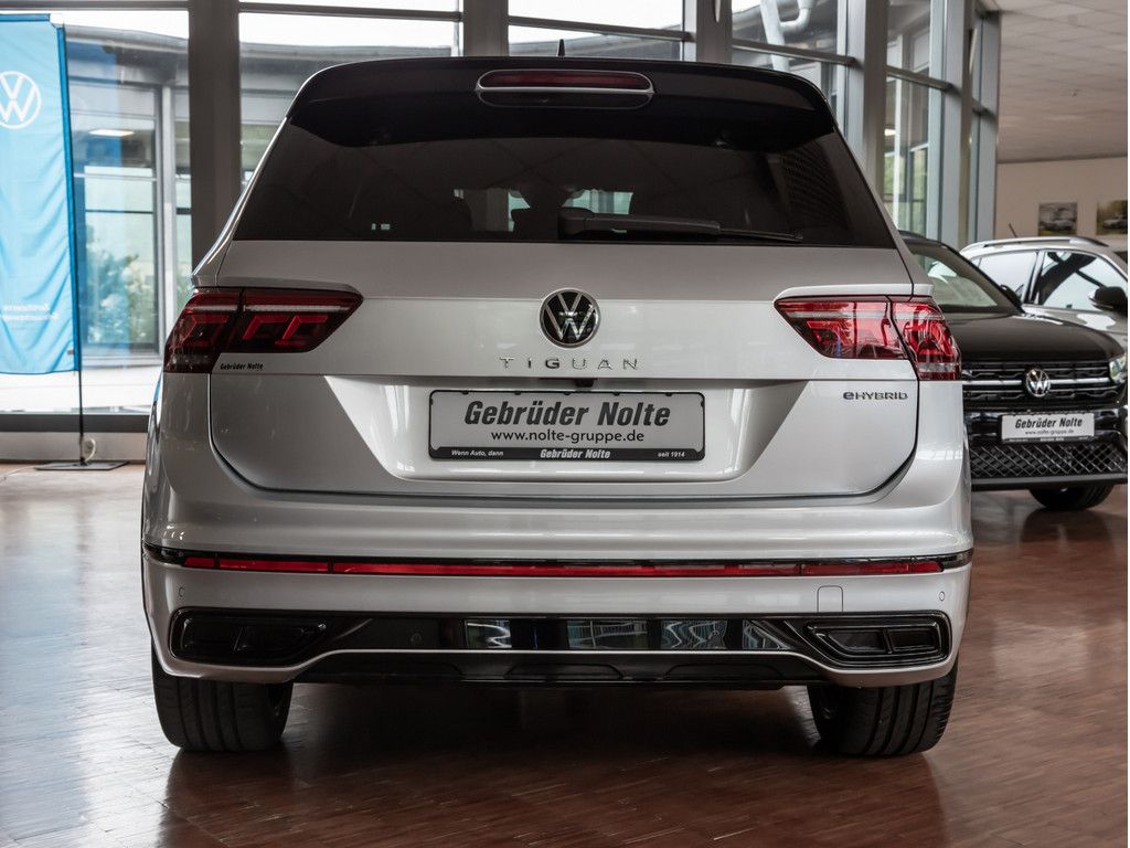 Volkswagen Tiguan Hybrid R-Line PANO MATRIX AHK HUD PANO foto 6