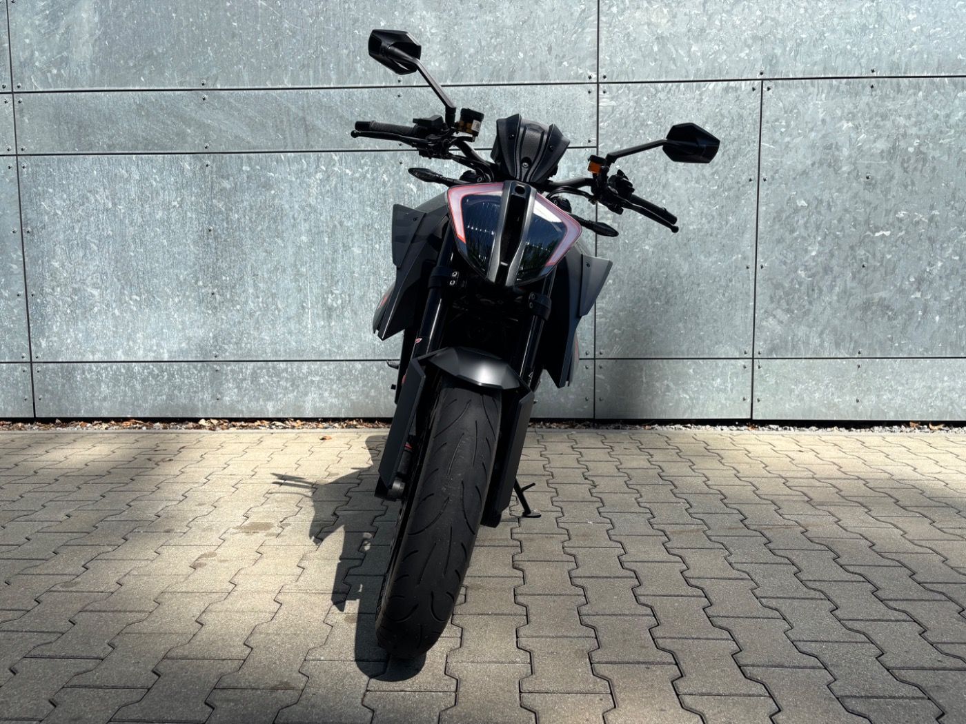 Fahrzeugabbildung KTM 1290 Super Duke R Akrapovic aus 1. Hand