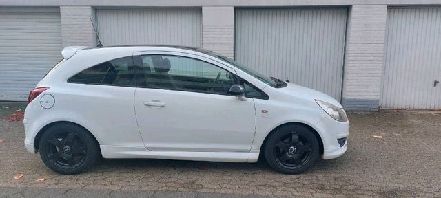 Opel Corsa D Black & White limited Edition