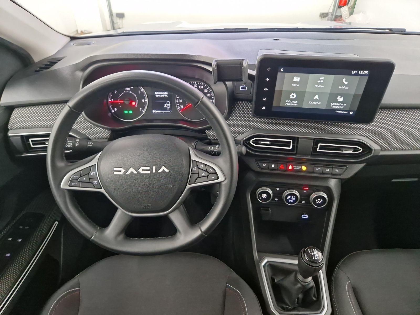 DACIA Jogger TCe 100 Eco-G Extreme+ Navi SHZ – Bild 15