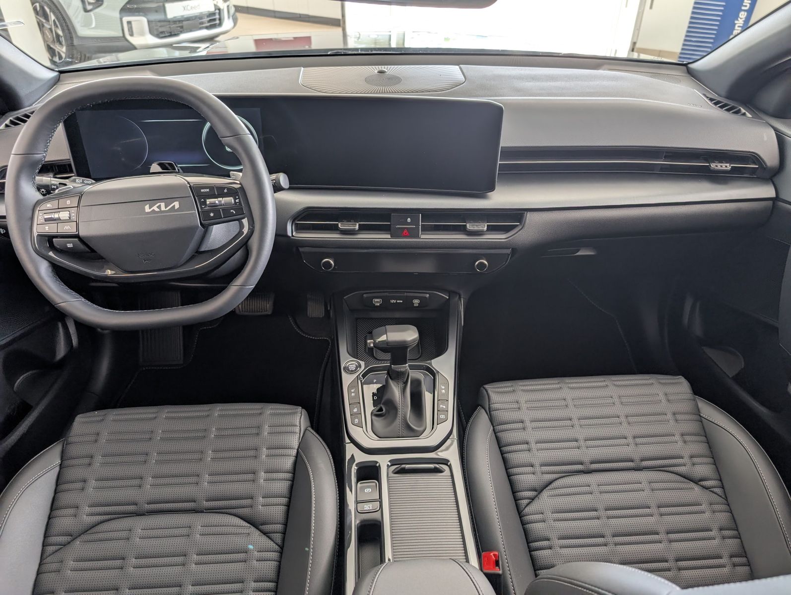 KIA XCeed 1.6 T-GDI 180 DCT Spirit Sitzpaket JBL – Bild 15