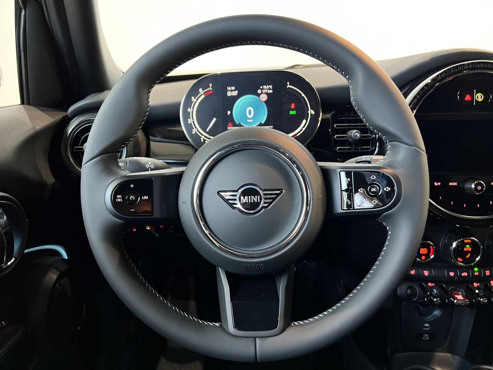 Fahrzeugabbildung MINI Cooper |Ambientes Licht |Rückfahrkamera |Sitzhei