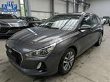 Hyundai i30 1.6 CRDI Autm. CLIMATR. R-KAM NAVI - Hyundai i30 Unfallwagen