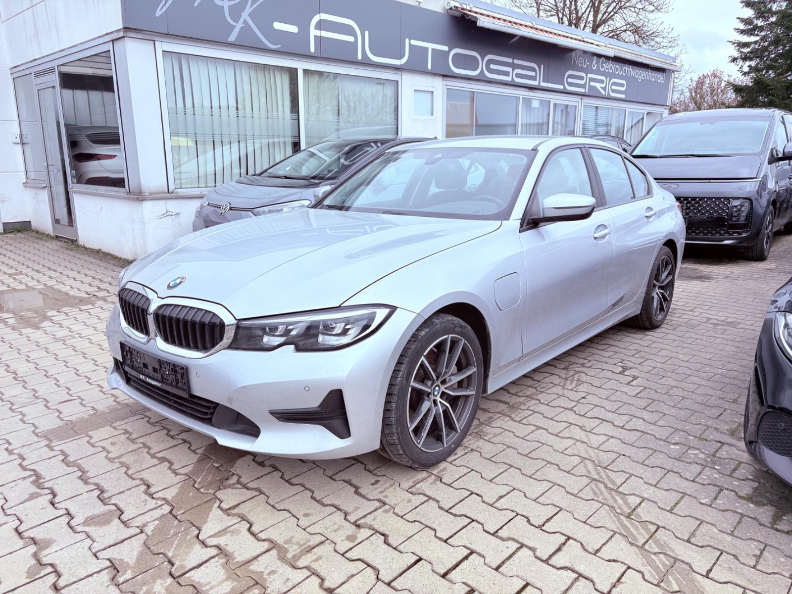 BMW 330 e Lim. Advantage|1.Hand|Virtual|Totwinkel|AHK