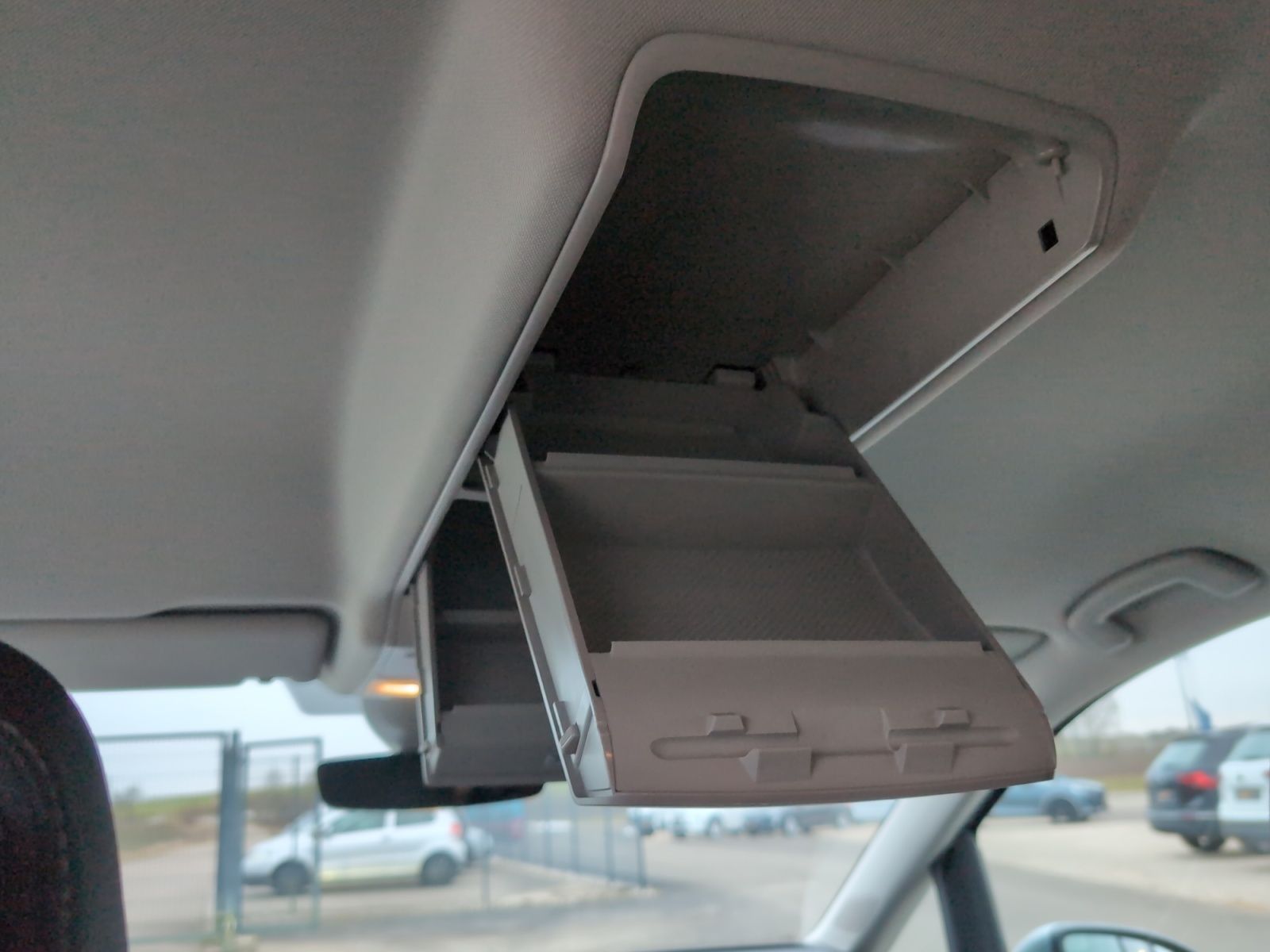 Volkswagen Touran - Bild 24