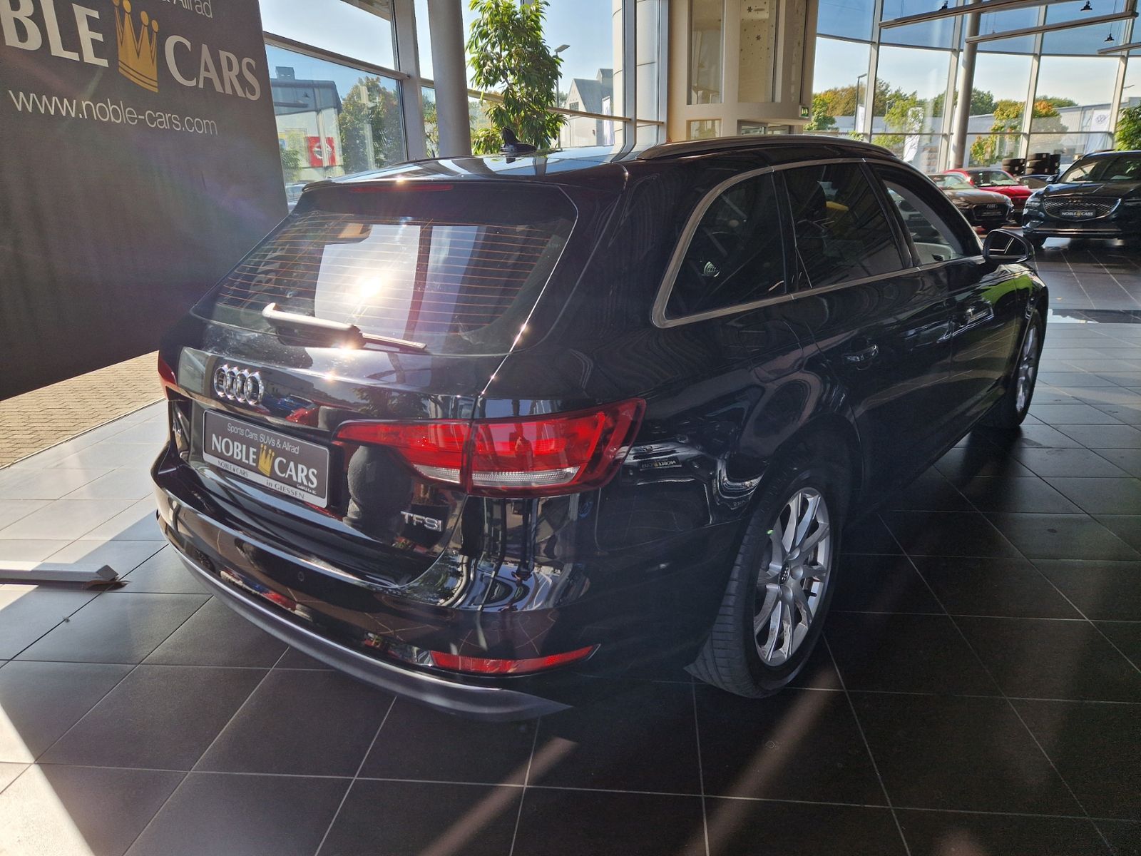Fahrzeugabbildung Audi A4 Avant sport KLIMA XENON NAVI ALU