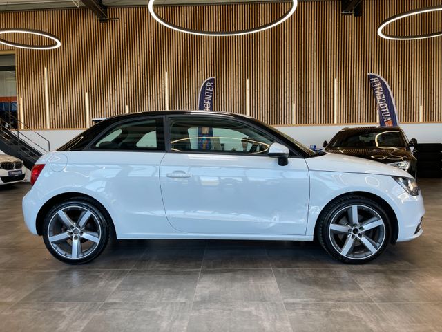 Audi A1 ambition *NAVI*PDC*SZHZ*KLIMA*SPORTFAHRWERK*