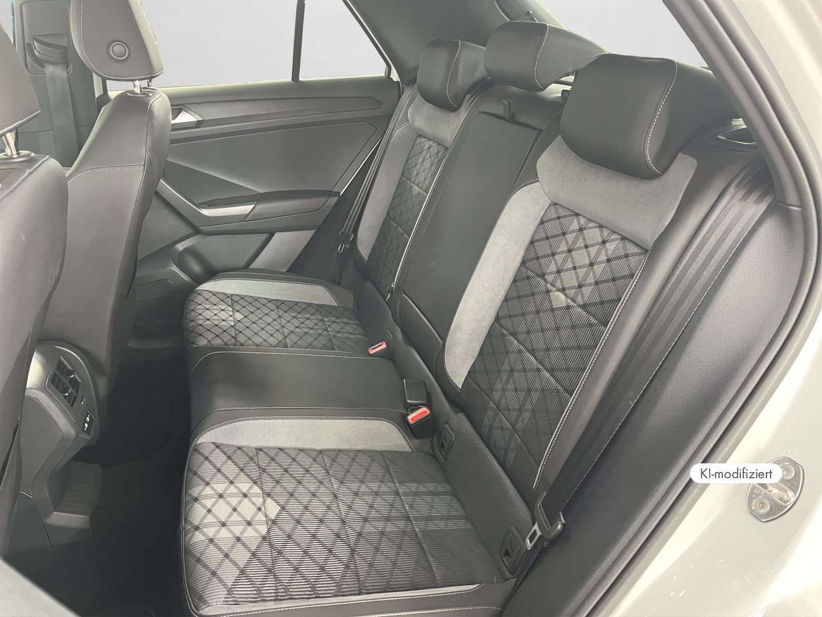 Volkswagen T-Roc - Bild 15
