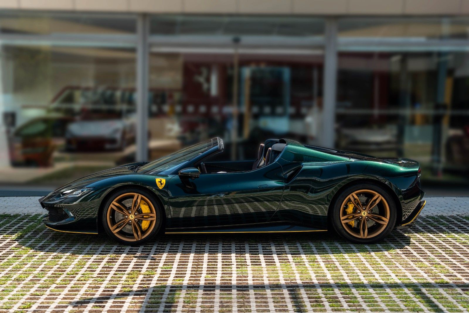 Ferrari 296 GTS imagem 2