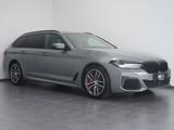 BMW 540 i xDrive Touring M Sport Pro Paket SHADOW - gebrauchte BMW 540 aus dem Jahr 2023