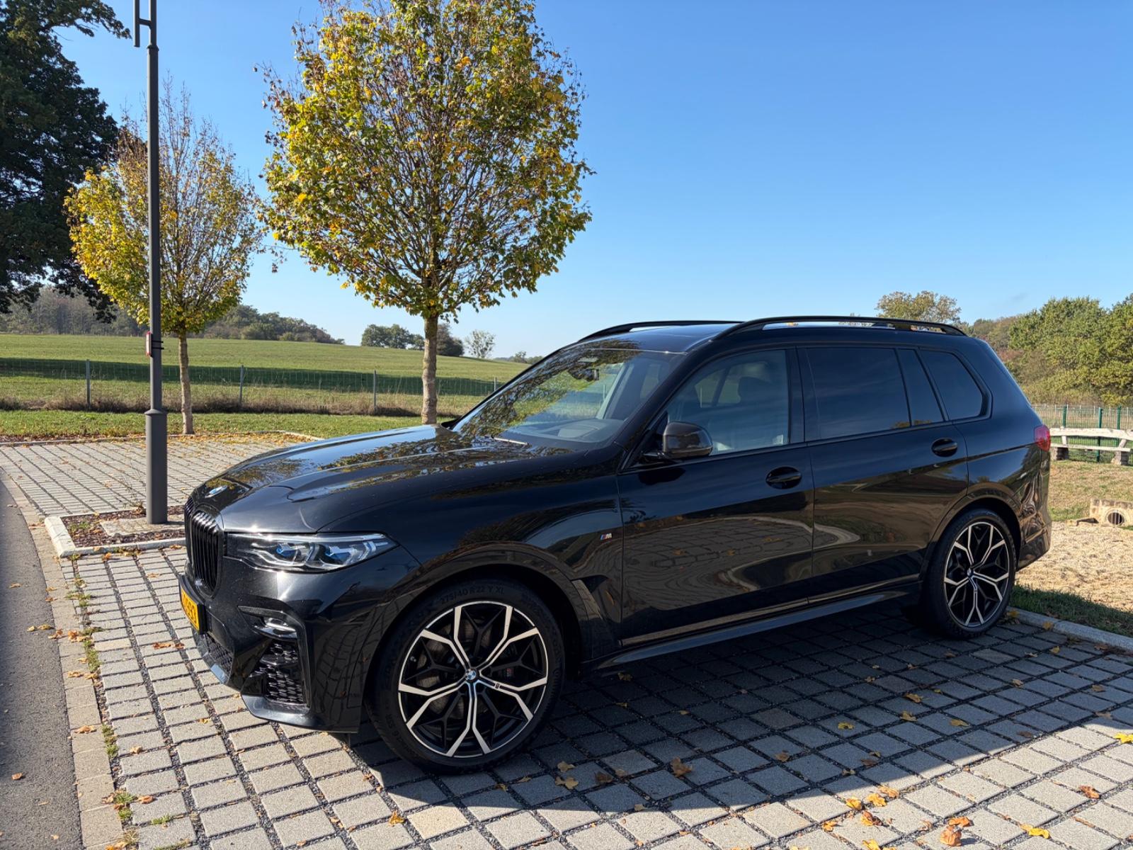 BMW X7 M50