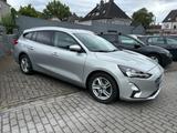Ford Focus Turnier Cool & Connect LED DAB Lenkradheiz