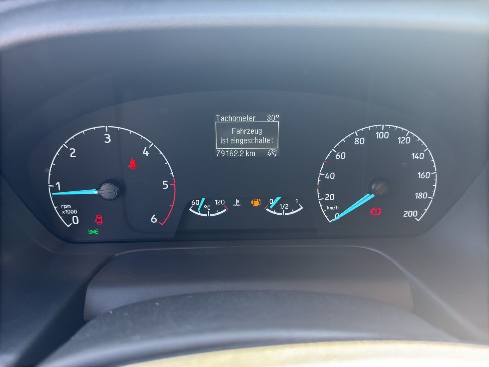 Fahrzeugabbildung Ford Transit Custom 2.0 Ecoblue 340 L1 Trend