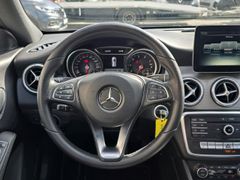 Fahrzeugabbildung CLA 200 Shooting Brake El. Panodach Navi LED Kli