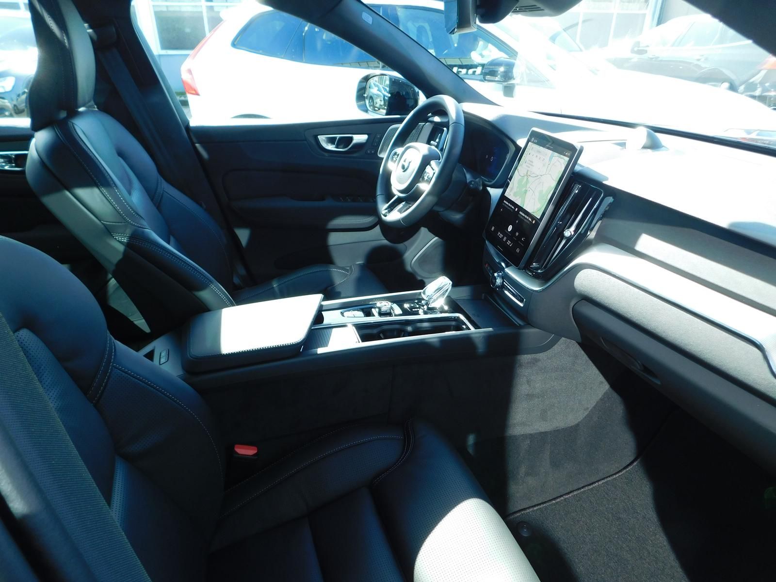 Fahrzeugabbildung Volvo XC60 T8 AWD Plus Black Edition