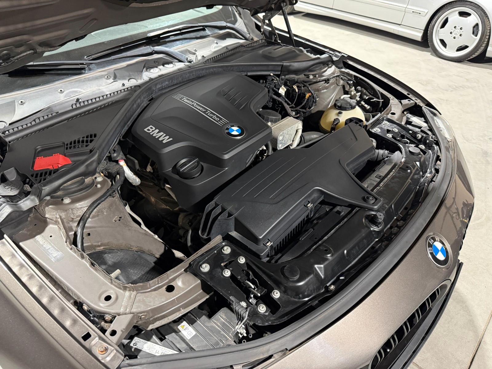 BMW 320i Touring F31 184 ch Luxury • Boîte auto • GPS • Hayon électrique • Xénon • Crit'Air 1