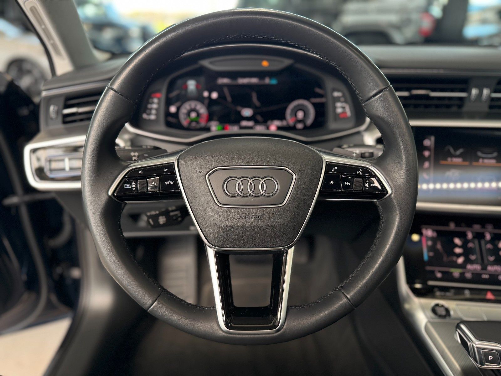 Fahrzeugabbildung Audi A6 Avant 45 TFSI design Business+Assistenz-Paket