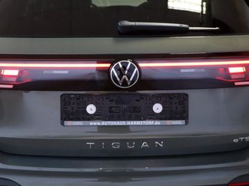 Fahrzeugverkauf 27 Volkswagen Tiguan 1.5 eTSI AHK Pano StHz 19 Zoll