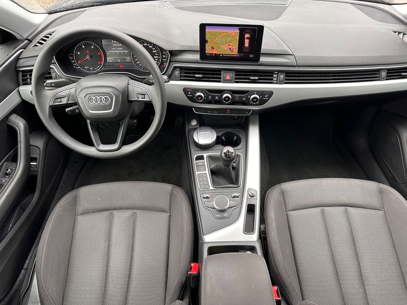 Fahrzeugabbildung Audi A4 Avant 2.0 TDI BiXenon/GRA/Navi/PDC/eHeck