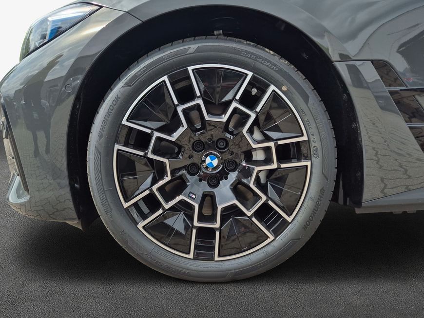 BMW i4 - Bild 8