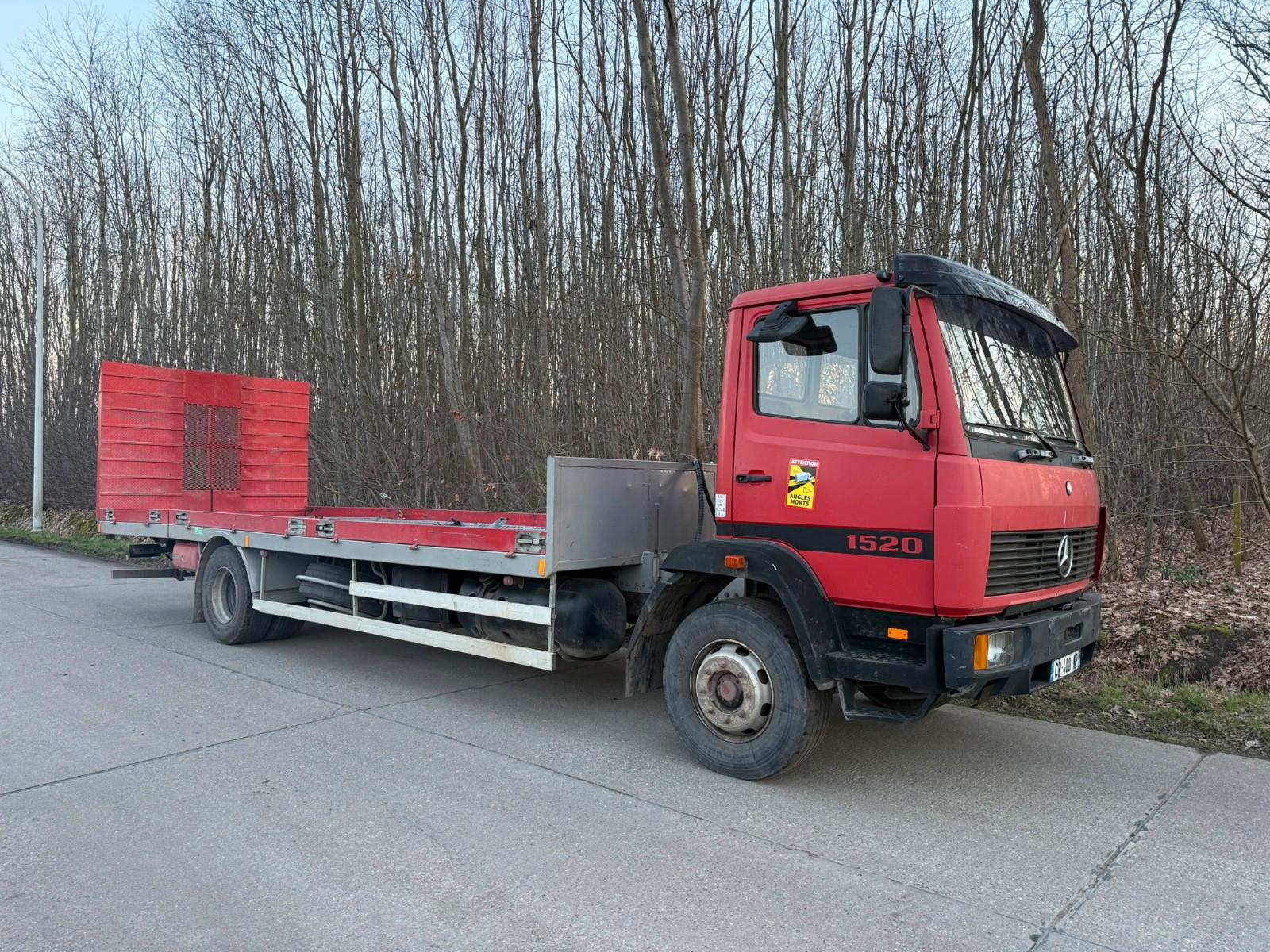 Mercedes-Benz Ecoliner 1520  / Maschinen / Traktoren Transport