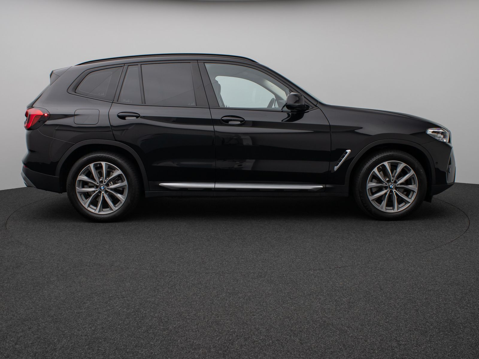 Fahrzeugabbildung BMW X3 xD20d Kamera DAB Leder Parkassis Sport 19Zoll