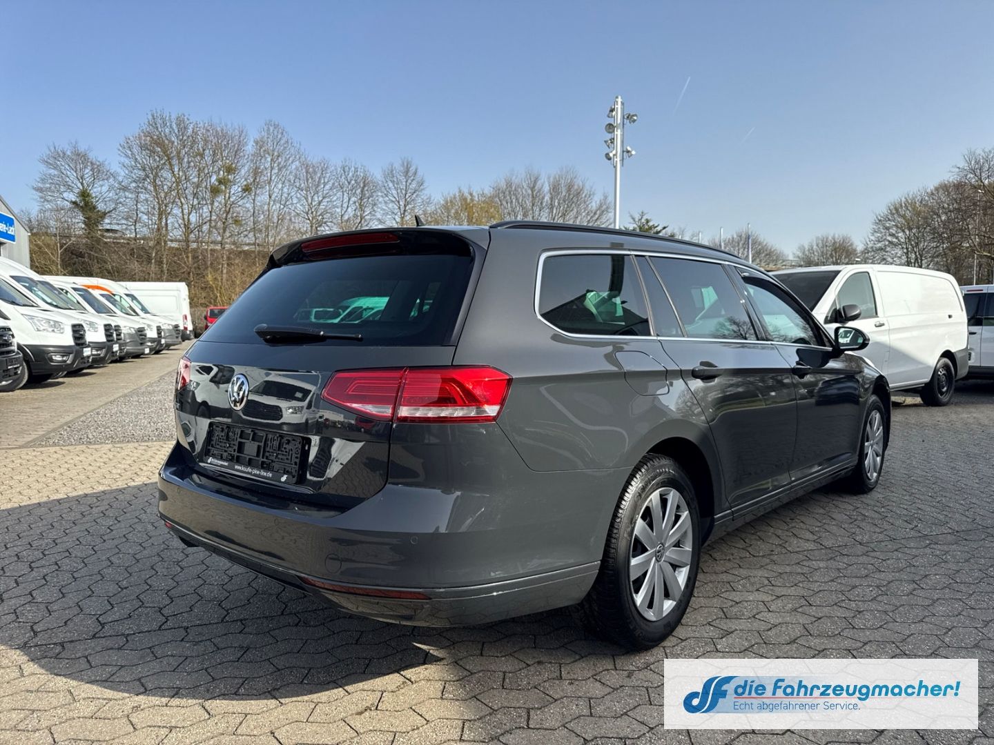 Fahrzeugabbildung Volkswagen Passat Variant Comfortline Start-Stopp *EXPORT