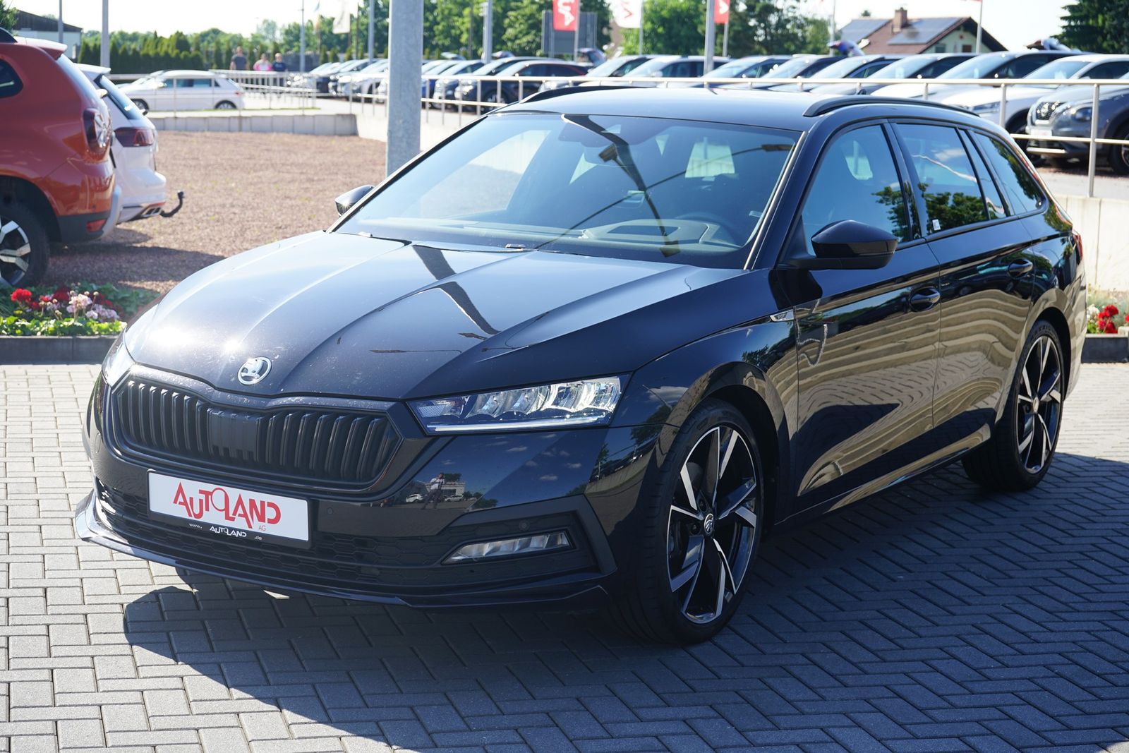 Skoda Octavia Combi 2.0 Sportline 4x4 LED Navi Head-Up foto 2