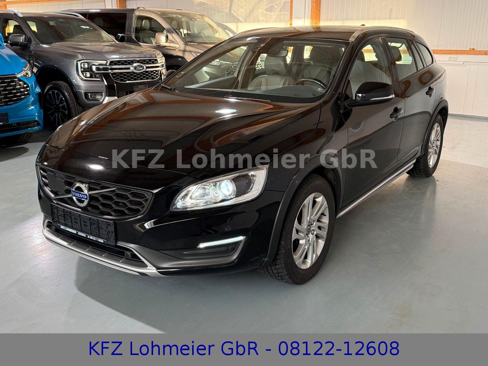 Volvo V60 Cross Country Summum D4 AWD *AHK*SD*BiXenon*