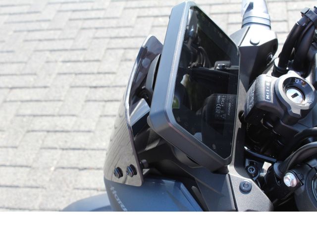 Honda CB750 Hornet e-Clutch *inkl. Zubehör