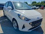 Hyundai i10 Trend*KLIMA*PDC*ALU*SITZHZG*TEMPOMAT - Hyundai i10 Gebrauchtwagen in Lübeck