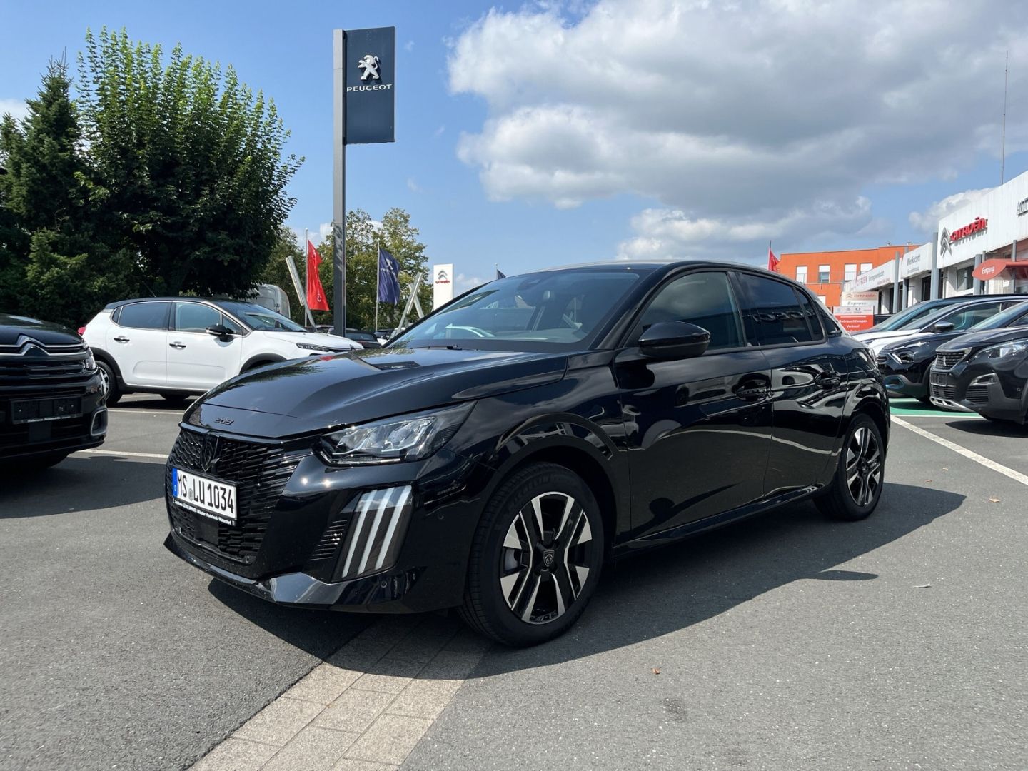 Fahrzeugabbildung Peugeot 208 1.2 EU6d Allure PureTech 100 Navi 360 Kamera