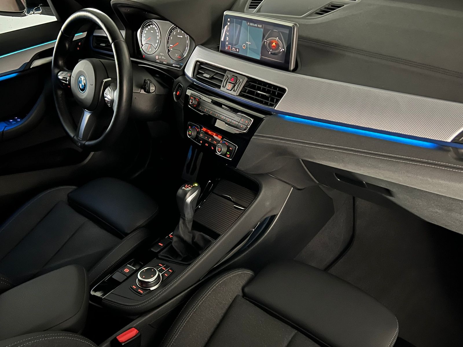 Fahrzeugabbildung BMW X2 xDrive 25 e M SPORT/LED/NAVI PROF./ACC/DAB