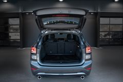 BMW X1 xDrive 25 d Advantage*M-Fahrwerk*Navi*PDC*19"
