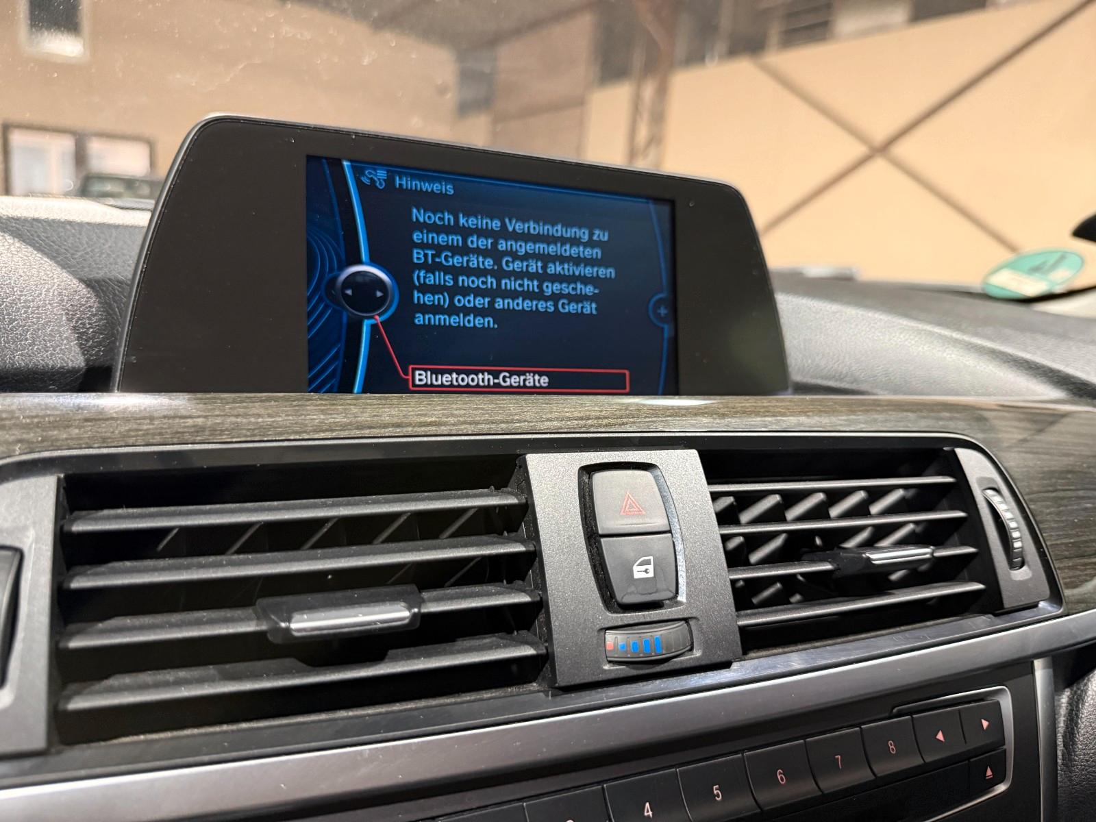 BMW 320i Touring F31 184 ch Luxury • Boîte auto • GPS • Hayon électrique • Xénon • Crit'Air 1