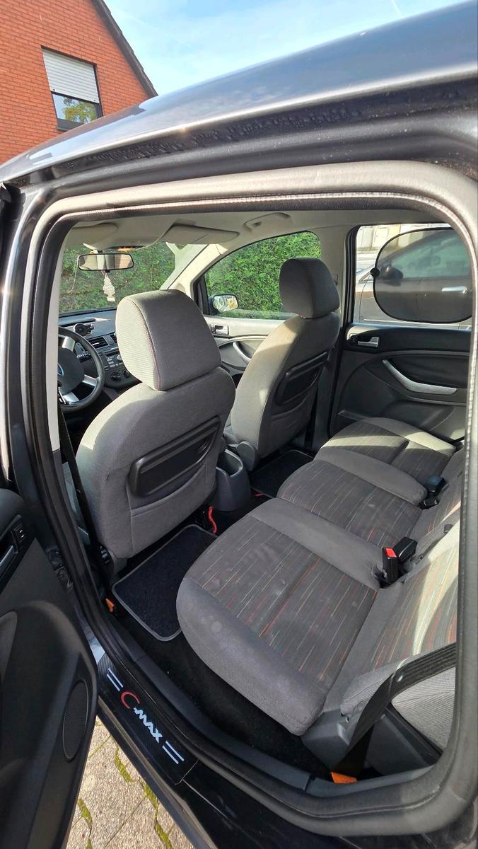 Ford Focus 2007 — photo 12