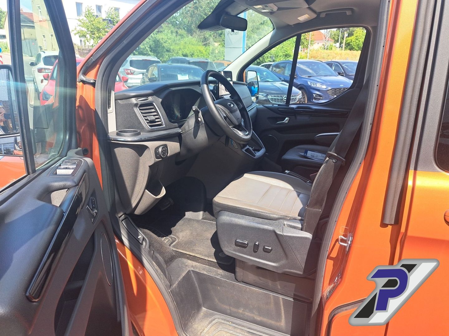Ford Tourneo Custom 320 Titanium L1 XENON+ACC+8SITZER foto 12