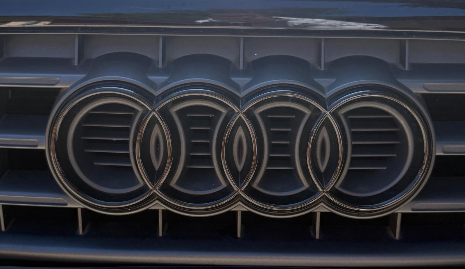 Audi A4 2009 — photo 10