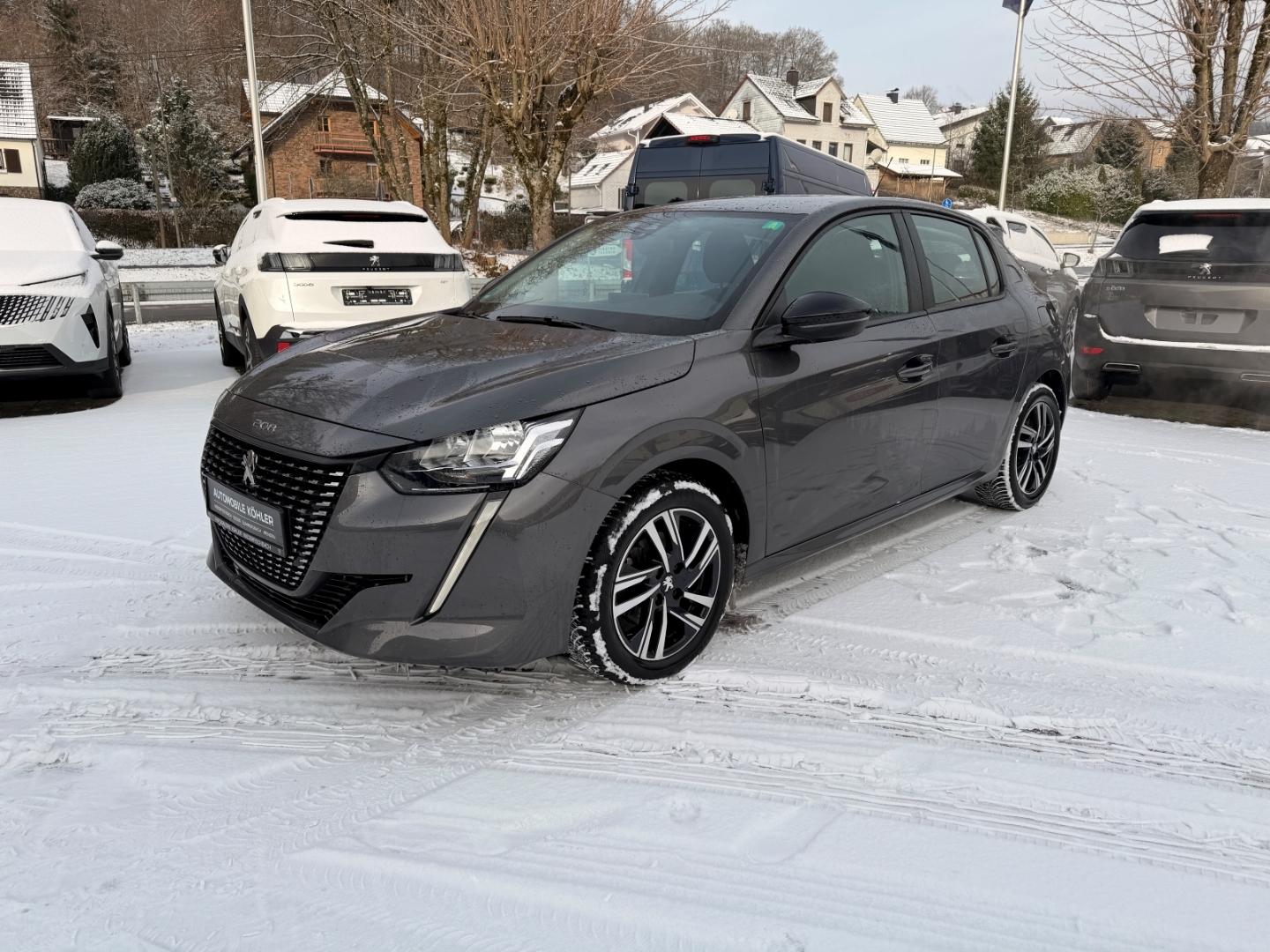 Peugeot 208 1.2 Active Pack 100 KAMERA SHZ PDC Navi DAB