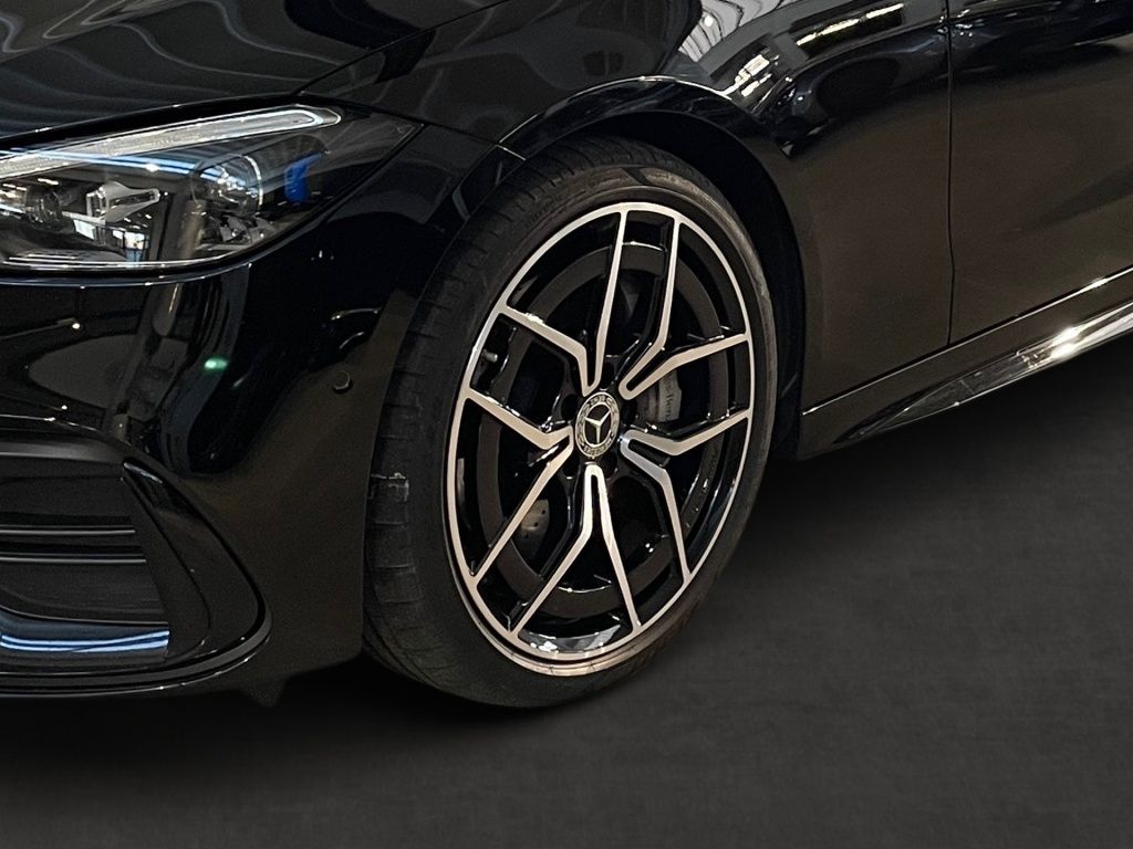 Fahrzeugabbildung Mercedes-Benz C 300 d AMG ACC SDHZ Sitzklima HUD LED Sport DAB