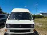 Volkswagen T3 Caravelle - Volkswagen T3 Caravelle aus 1990