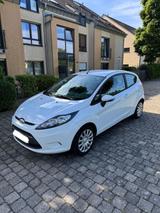Ford Fiesta 1,2 Motor 8 fach bereift - Ford Fiesta: Motor