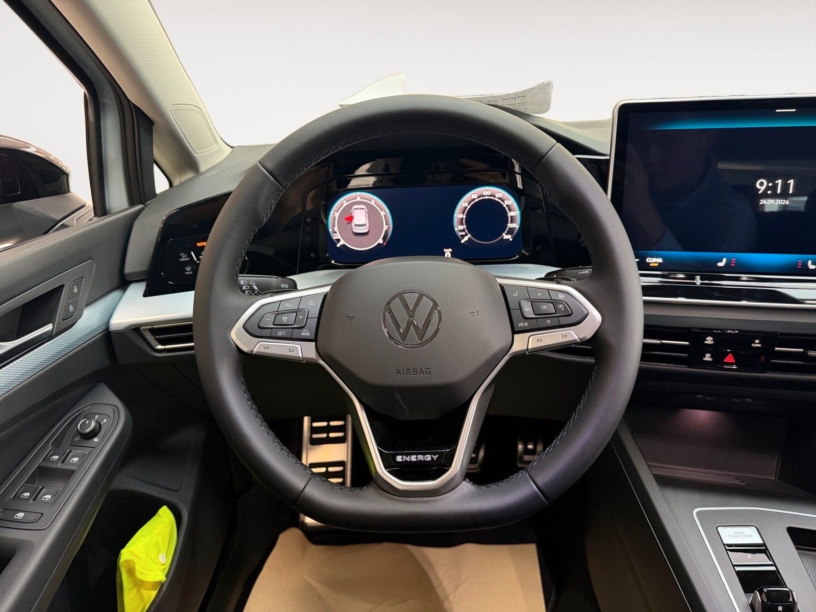 Fahrzeugabbildung Volkswagen Golf 1.5 eTSI DSG Energy Navi, AHZV, LED Plus