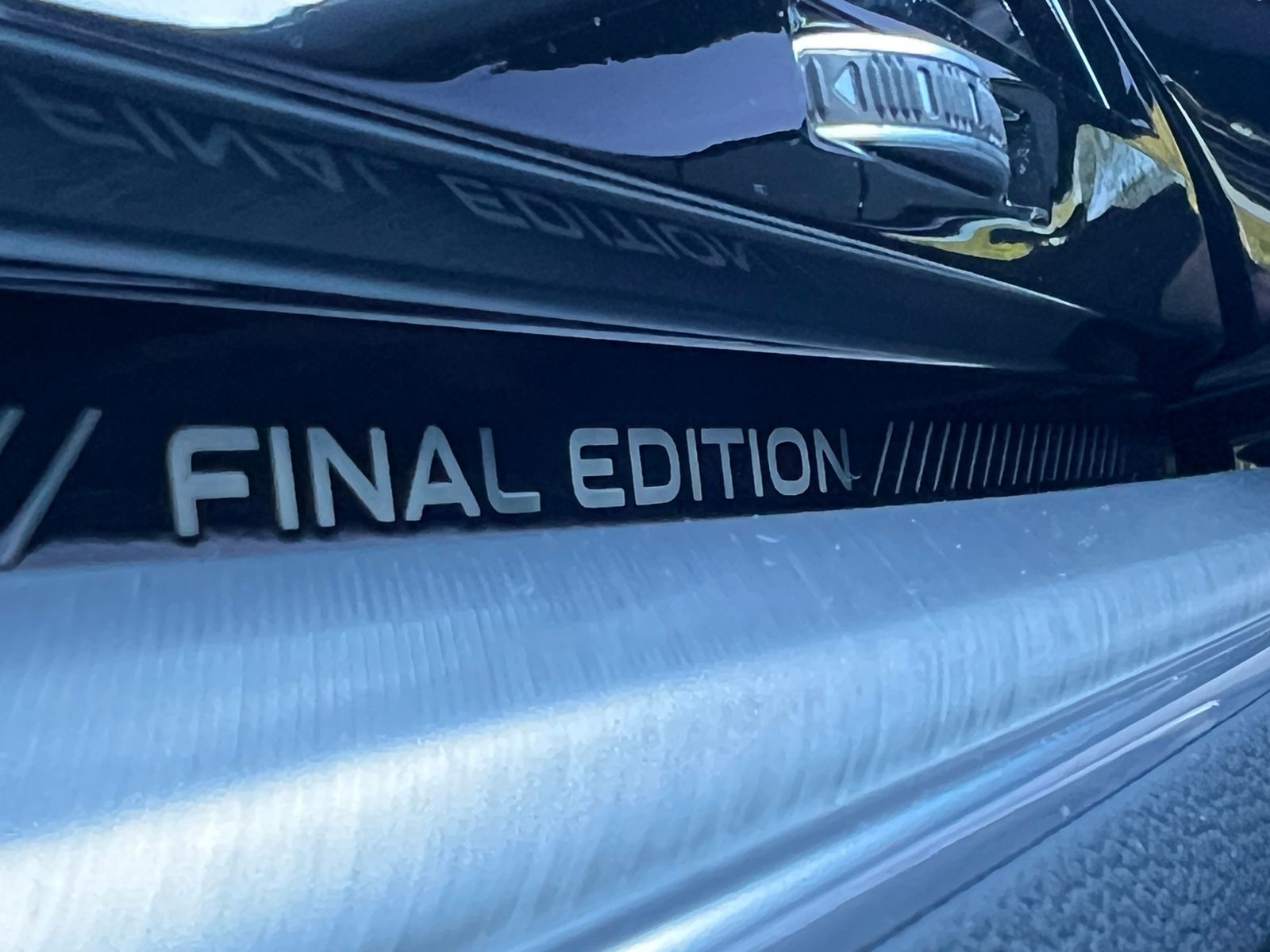 Fahrzeugabbildung Volkswagen Touareg R-Line FINAL EDITION 3.0 TDI 4MOTION
