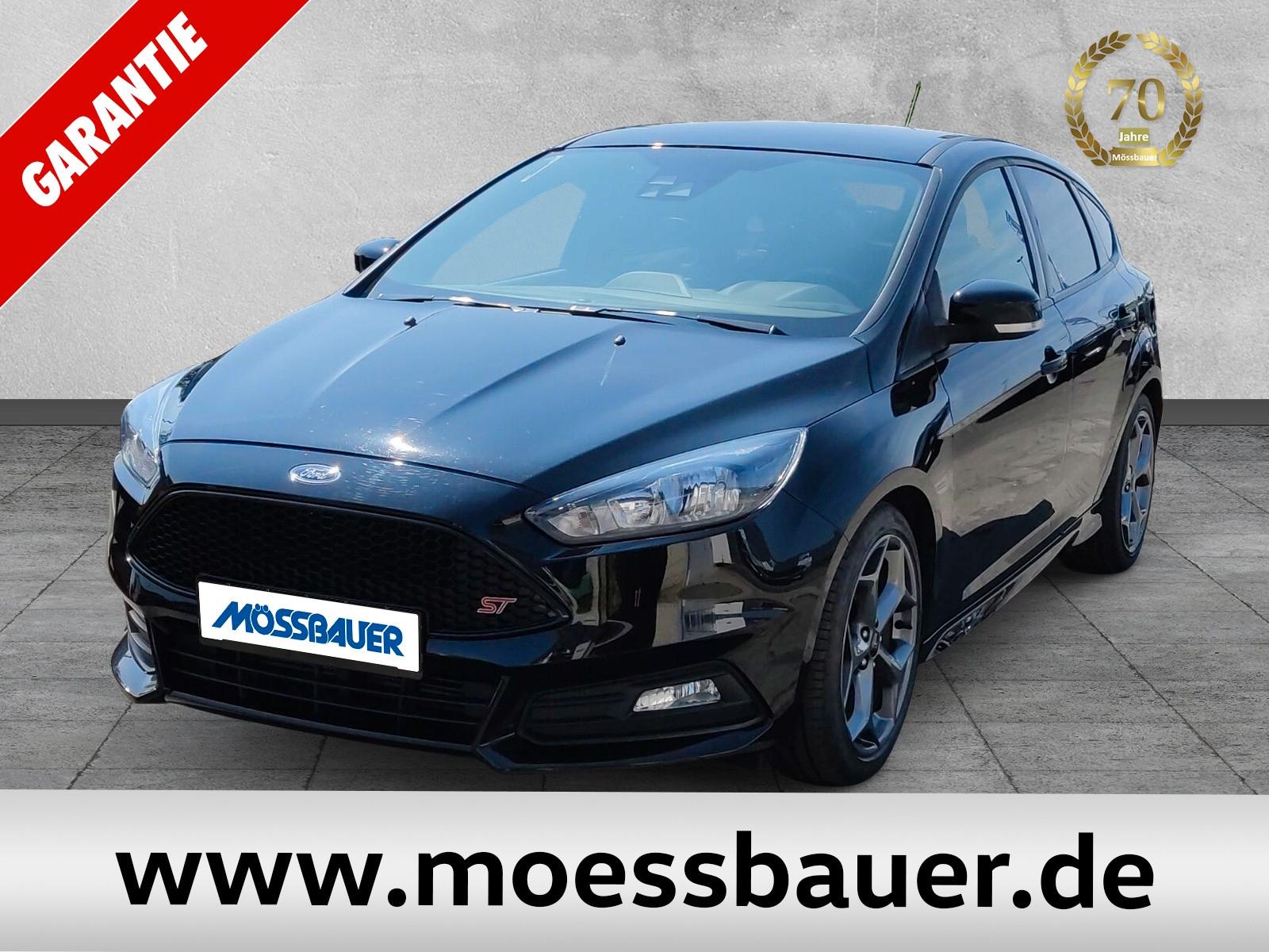 Ford Focus Lim. ST 250 PS NAVI/PDC/TEMPOMAT/WINTER