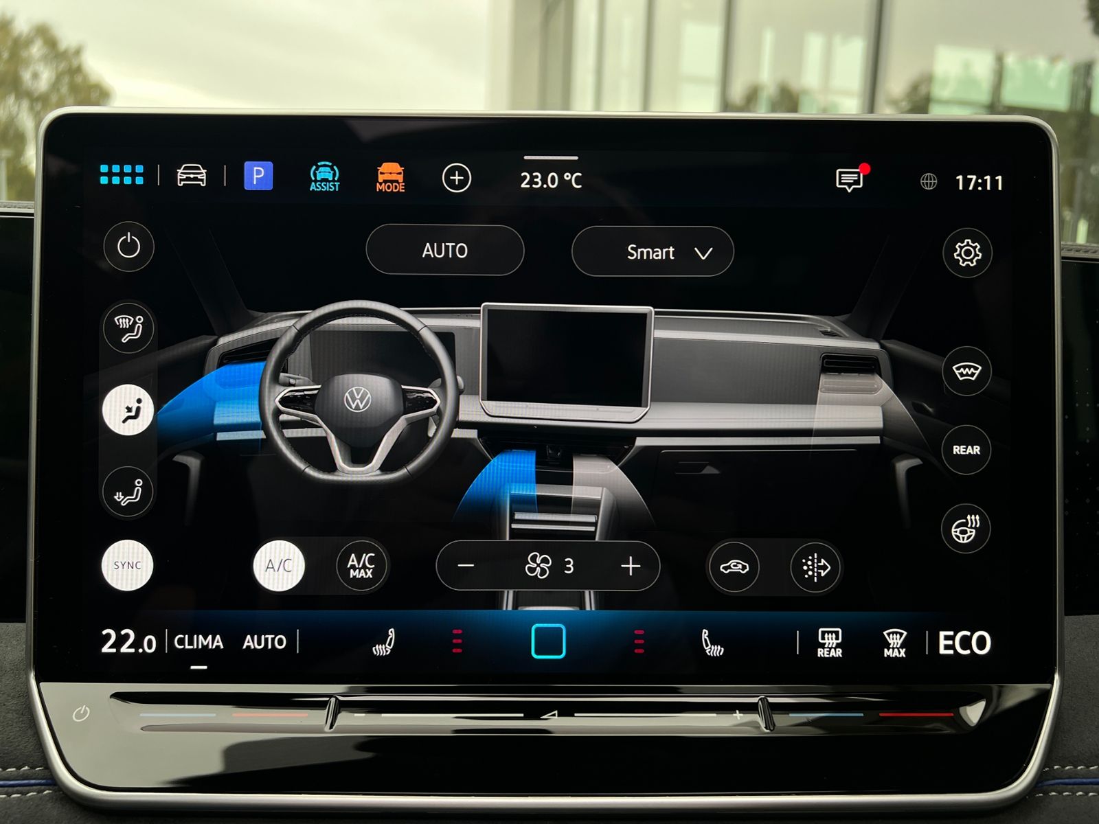 Fahrzeugabbildung Volkswagen Tiguan R-Line 1.5 eHybrid DSG *AHK, Harman & Kar